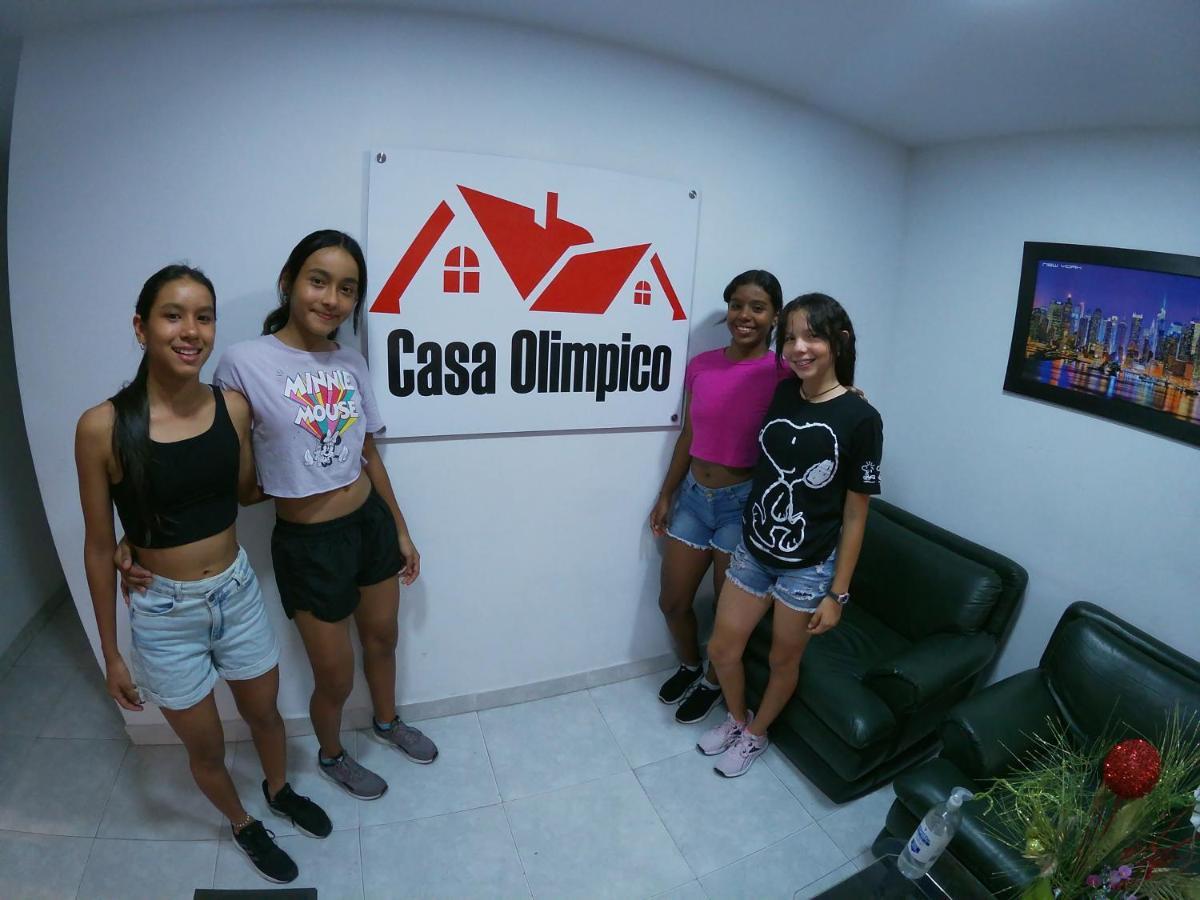 Casa Olimpico Hostal Cali Bagian luar foto